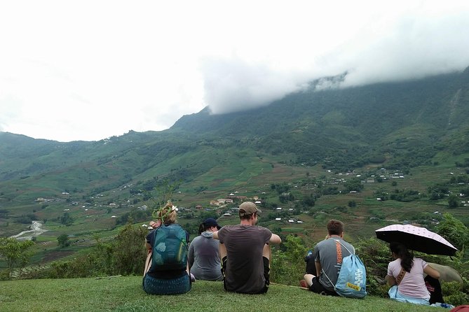 1-day Authentik trek & Panorama valley views - Villages and textile culture: where the walk turns into a story