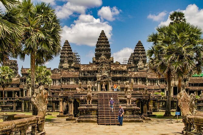 10-Day Vietnam Discovery from North to South | Best Packages - Sapa: ethnic villages, valley views, and why this day feels different