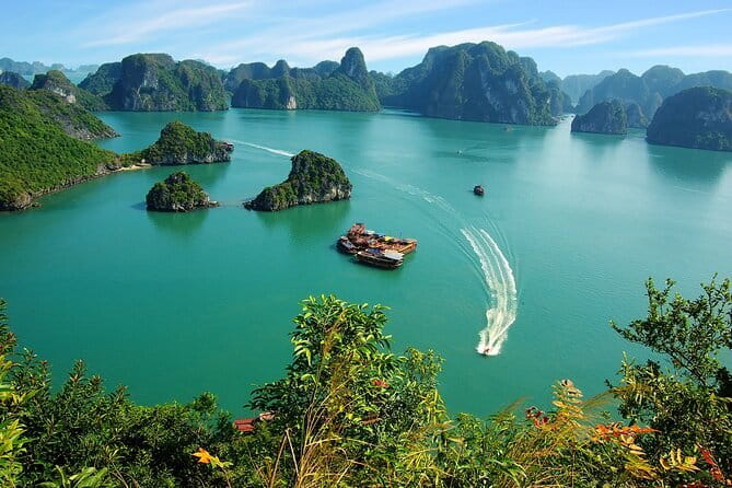 12 Days in Vietnam | Cultural Exploration with Beach Escapes - Ho Chi Minh City essentials, then Cu Chi’s tunnels