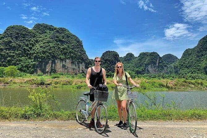 13-Day Vietnam Itinerary | Discover the Best of Vietnam | Top 1 - Day 4: Tai Chi at sunrise in Lan Ha Bay, then back to Hanoi