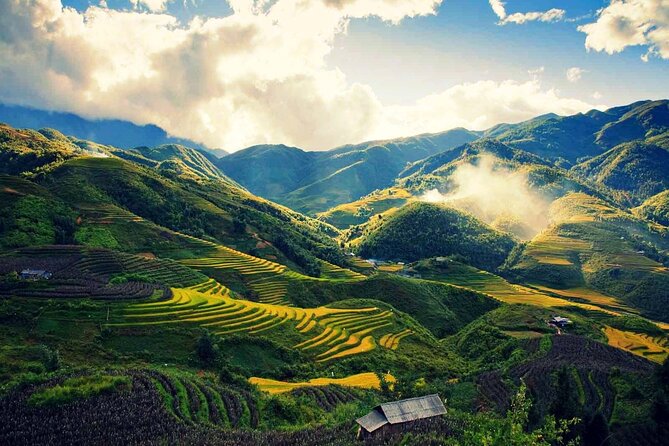 15-Day Tour to Explore Vietnam - Hai Van Pass into Hoi An, then Easy Rider cycling through the countryside