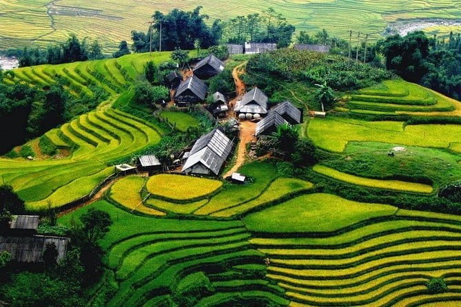 19-Day Tours | Explore the Essential and Highlights in Vietnam - Da Nang to Hue: Imperial City, Thien Mu Pagoda, and Khải Định’s Tomb