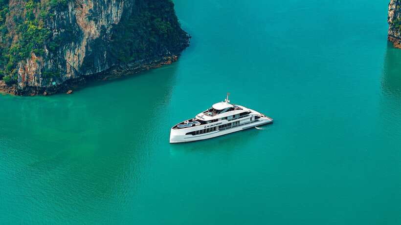 1Day 5 Stars Cruise:Swimming,Hiking & Kayaking, - From Hoàn Kiếm to Sunworld Harbor: the morning start that matters