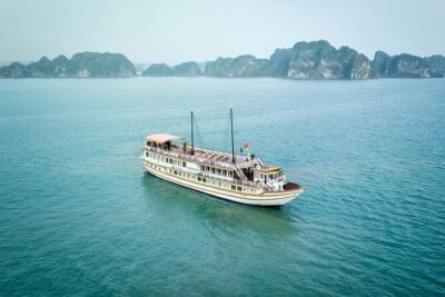 2-Day Boutique Cruise Discover Hidden Gems of Bai Tu Long Bay - Cabin comfort: ocean view, private bathroom, and real sleep