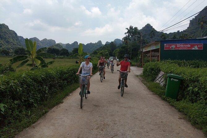 2-Day cruise in Lan Ha bay and Ha Long with plankton excursion - Getting to Cat Ba: pickup that saves you from a logistics headache