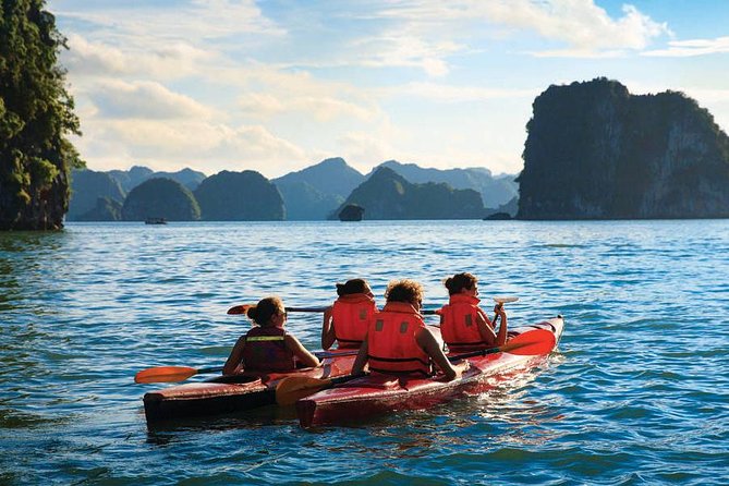 2-day Ha Long Bay Cruise included Transfer, Kayking and Swimming - Day 1: Ha Long Bay cruising with kayaking and a real swim break