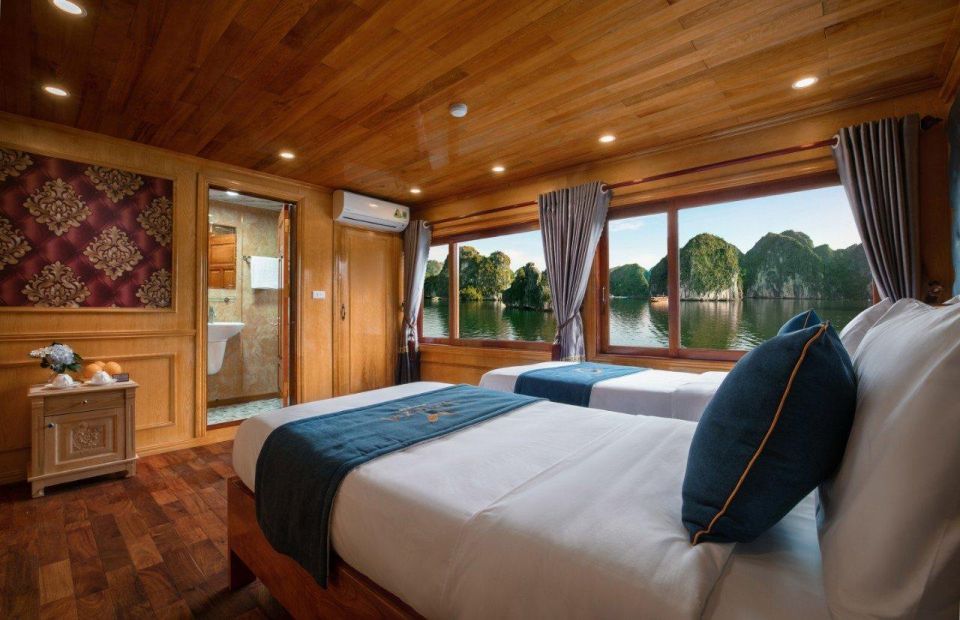 2-Day Lan Ha Bay & Cat Ba Cruise w/ Kayaking, Biking & More - Swimming from the boat: the calm break that makes the day feel complete