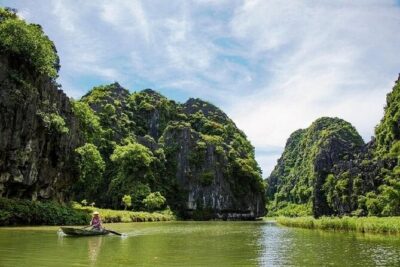 2 Day Ninh Binh Adventure Tour - Mua Cave: 500 Steps Toward the Best Tam Coc Views