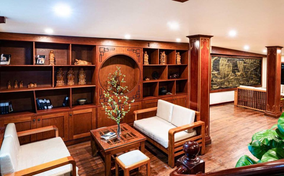 2-Day On 5 Star Cruise Halong Bay with Meals and Kayaking - Dinner on the Ship, Then Squid Fishing at Night