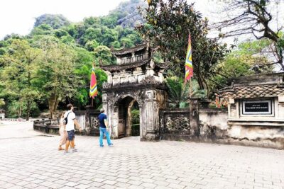 2 Day Private Tour in Ninh Binh with Mini Resort or 4 Star Hotel - Thung Nham Bird Park: When the Boats Feel Like a Moving View Deck