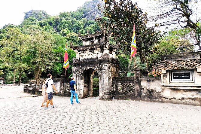2 Day Private Tour in Ninh Binh with Mini Resort or 4 Star Hotel - Thung Nham Bird Park: When the Boats Feel Like a Moving View Deck