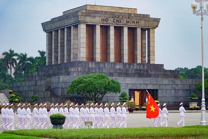 2-Day Visit All Ninh Binh Attractions from Hanoi by local experts - Mua Cave: nearly 500 steps, then instant reward views