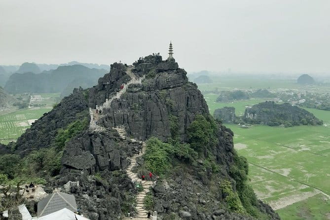 2 Days 1 Night Discovery Mai Chau Hidden Valley Classic Tour - The return to Hanoi: drop-off by early evening