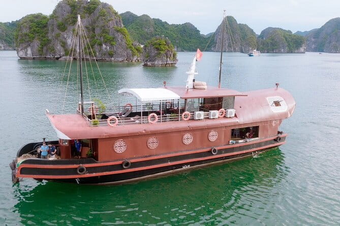 2 Days 1 Night Lan Ha, Ha Long Bay Tour With Licensed Guide - The vibe: better time on the water, less time waiting around