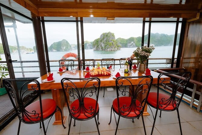 2 Days 1 Night Lan Ha, Ha Long Bay Tour With Licensed Guide - The night part: when Lan Ha turns quiet for night kayaking