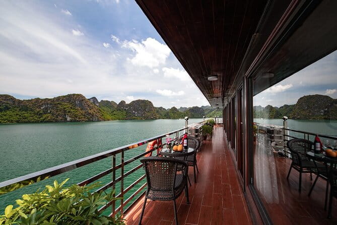 2 Days 1 Night Visit Lan Ha Bay - Classic 3 cabins cruise - Your cabin on a small 9-cabin cruise: comfort without the crowd