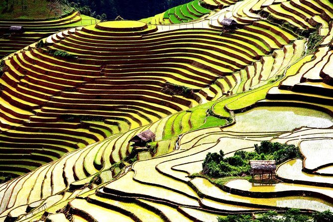 2 days 3 Nights Sapa Trekking Tour by Night Train from Hanoi - Sapa’s one hotel night: choose Charm, Sapa De, or Pao