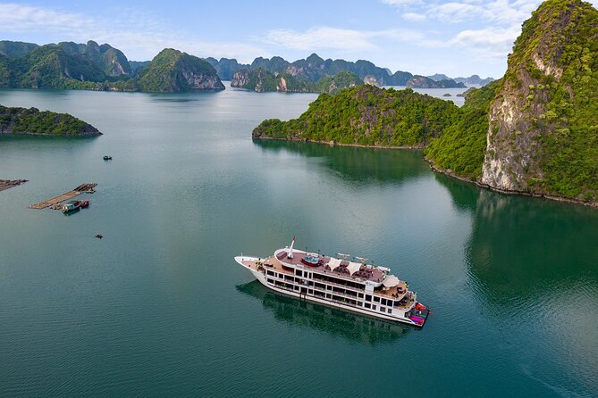 2-Days Aspira Cruise Tour around Hanoi- Halong- Lan Ha Bay - Boarding at Tuan Chau: how the Aspira cruise starts
