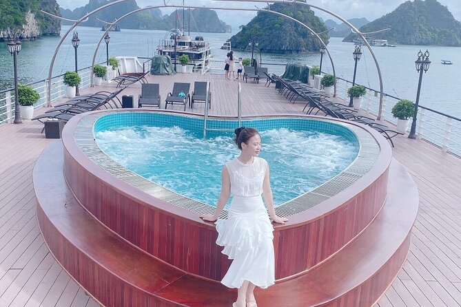 2-Days Aspira Cruise Tour around Hanoi- Halong- Lan Ha Bay - Sailing and lunch on board: seeing the bay without rushing