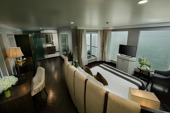 2 Days Era Cruise in Halong Bay and Lan Ha Bay from Hanoi - The best part of the evening: happy hour on board