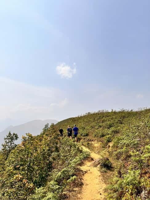 2 DAYS Explore SA PA'S Village through Scenic walking Trails - Homestay dinner, rice wine, and learning daily routines (without the performance)