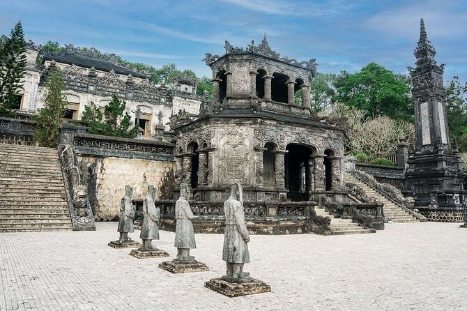 20-Day Vietnam Itinerary | Discovery and Beach Relaxation - Hoa Lu and Trang An: limestone scenery with a calmer pace