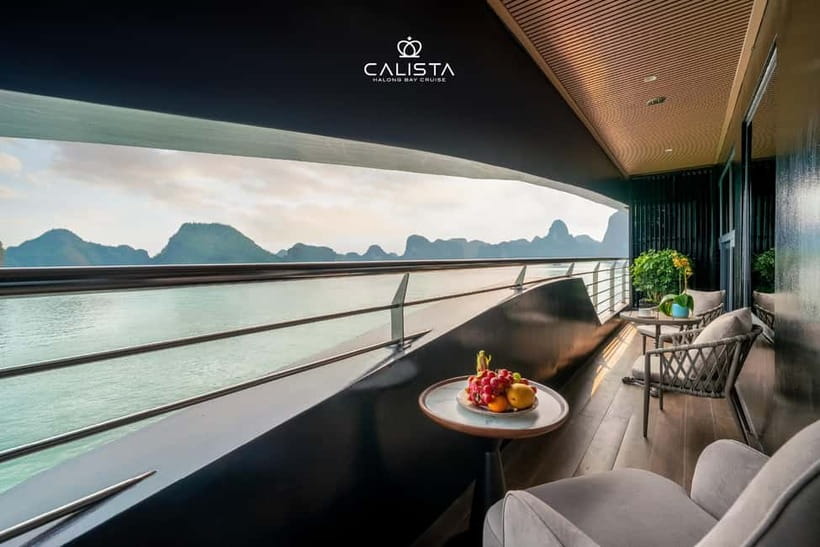 2D1N Halong Bay 6-Star Cruise: Fine Dining, Cave & Kayaking - Meals and Onboard Life: Fine Dining, Suite Comfort, and Onboard Extras