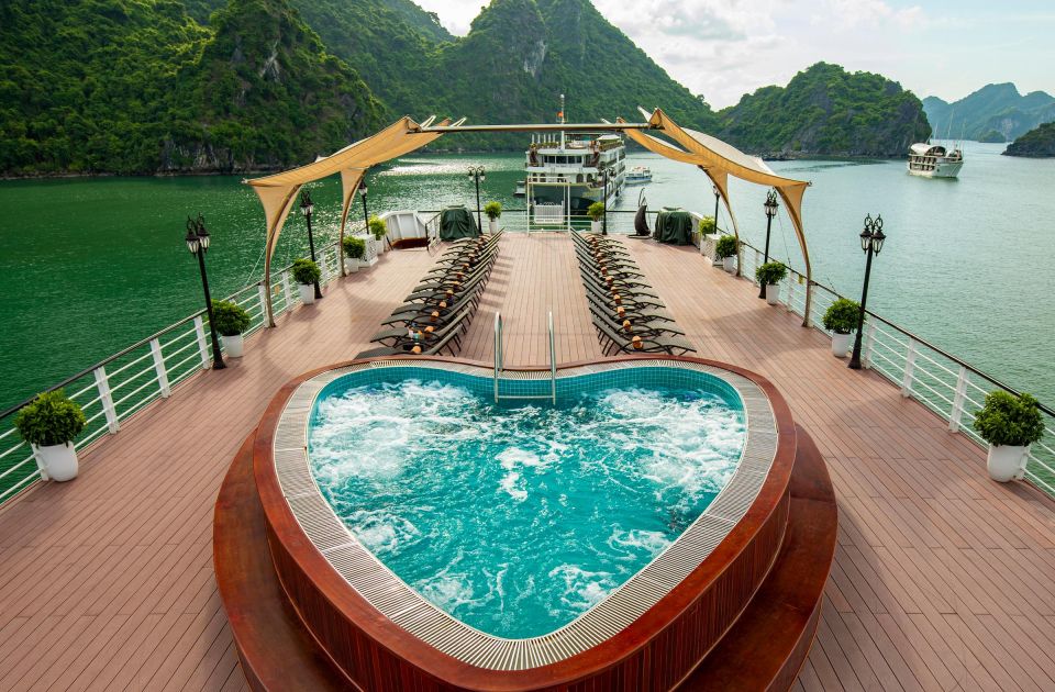 3-Day Lan Ha Bay & Viet Hai 5★ Cruise + Free Hanoi Pickup - Food and service: why the meals feel like part of the itinerary