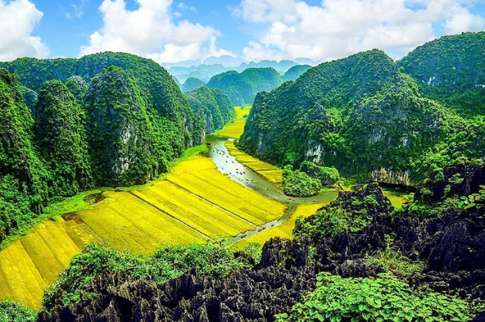 3-Day - Ninh Binh - Lan Ha Bay 5-Star Cruise & Balcony - Kayaking, swimming, and night squid fishing: the Lan Ha Bay rhythm