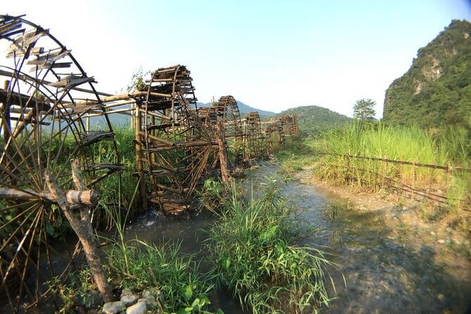 3 Day Private Tour in Mai Chau and Pu Luong - Pu Luong morning trek: easy hiking through terraces and a stream crossing