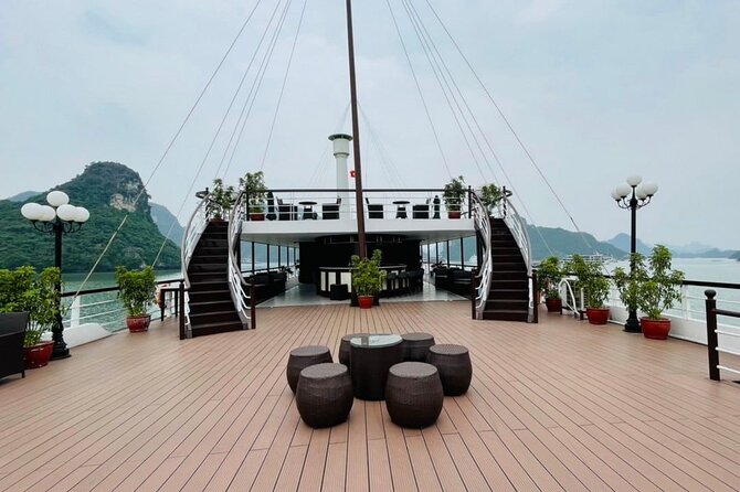 3 Days Cruise Tour in Halong Bay and Lan Ha Bay from Hanoi - Entering Halong Bay the Fast Way: Hanoi Pickup at 8:30