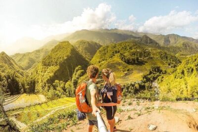 3-Days in Sapa with Overnight at 4 Star Hotel & Bungalow - Hanoi to Sapa: AC Bus, Lao Cai Breaks, and Arrival Time