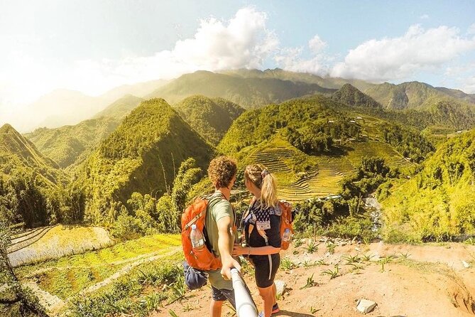 3-Days in Sapa with Overnight at 4 Star Hotel & Bungalow - Hanoi to Sapa: AC Bus, Lao Cai Breaks, and Arrival Time