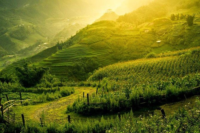 3 Days Sapa Tour with Night Train from Hanoi - Day 1: Pickup in Hanoi Old Quarter, then sleep on the train