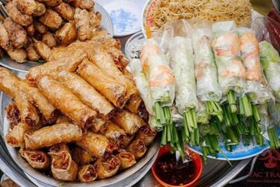 3 Hour Hanoi Street Food Tour by Walking, Motorbike or Cyclo - Choosing Between Walking, Motorbike, or Cyclo