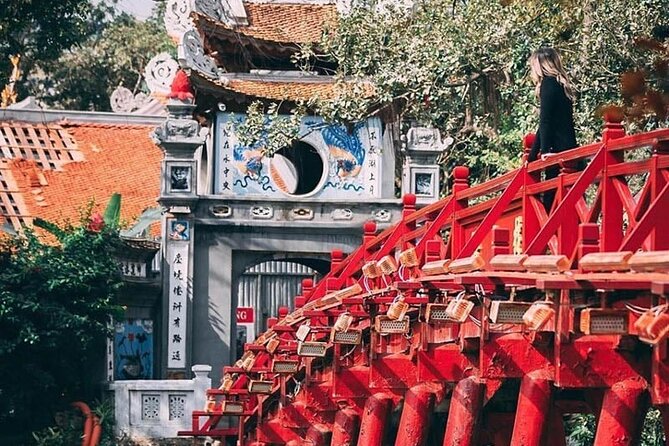 3 Hours Hanoi City Walking Tour with Optional Train Street - Duờng Tau (Train Street): pass through or pause for coffee