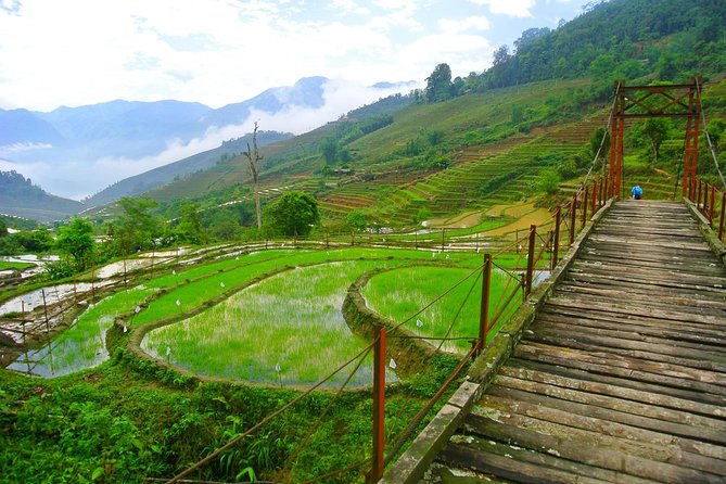 3-Night Sapa Trekking Tour from Hanoi - Ta Van village in Muong Hoa valley: where the hike meets calm life