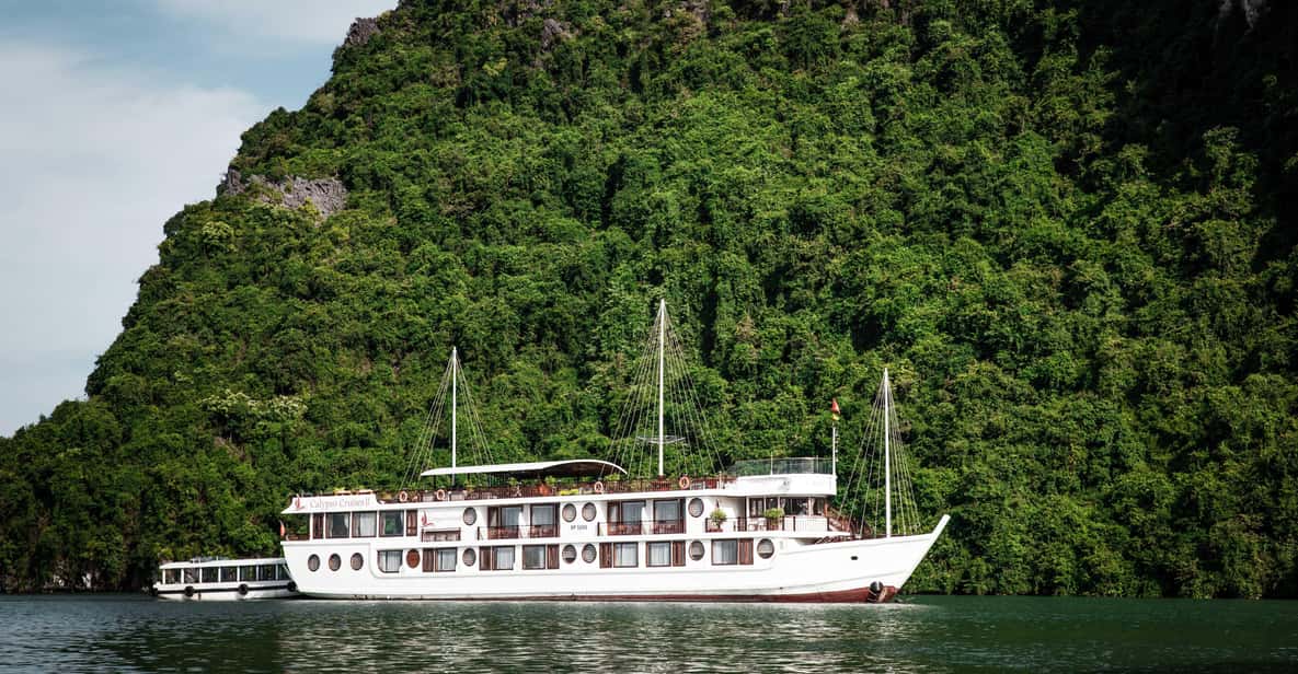 3D2N Lan Ha Bay by Calypso Cruises - Day 2 in Lan Ha Bay: Viet Hai village cycling and kayak time near Tai Quéo