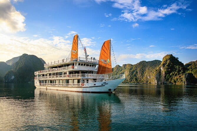 3Day Kayak & Trek to Ha Long Bay and Tamcoc (the 2nd day private) - Key highlights worth planning for