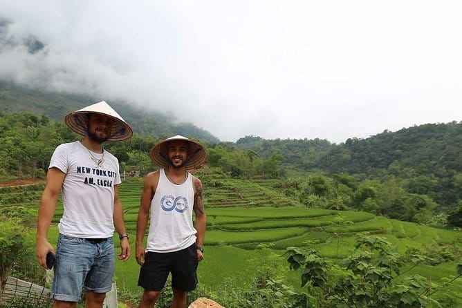 3Day Kayak & Trek to Ha Long Bay and Tamcoc (the 2nd day private) - Day 3 Tam Coc at first light: sampan through three tunnels