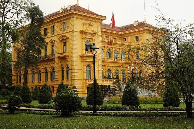 7 Day Tour Package To Hanoi Ninh Binh Halong Sapa And Fansipan - Overnight train to Sapa: trading a hotel night for movement