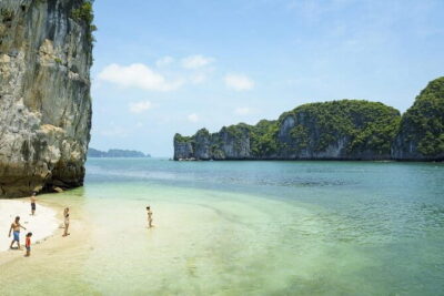 7 Days 6 Nights Special Package Hanoi - Halong - Sapa with Hotel 4 Star - Day 3 in Halong: Sung Sot Cave + Luon Cave Kayak