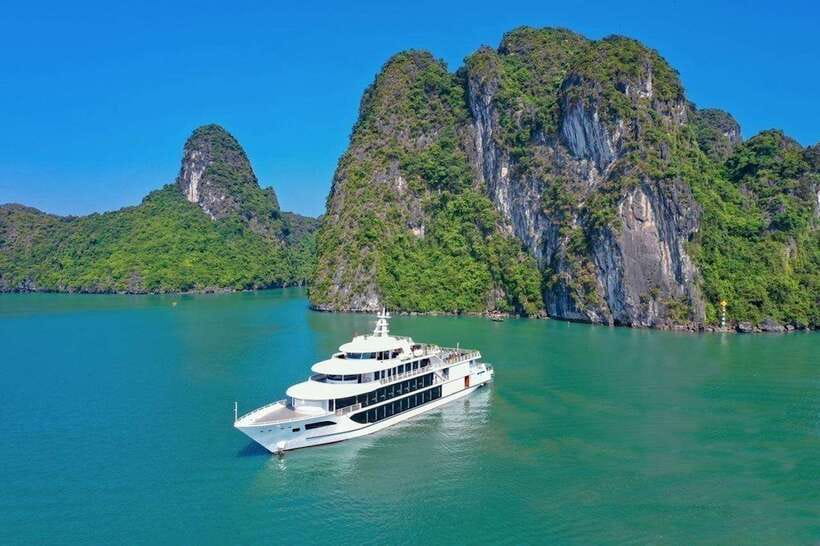 7 hours to discover HaLong Bay on Luxury Day Cruise - Sea Octopus boarding, the drum show, and that safety-first start