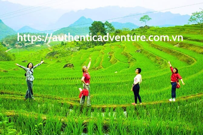 8 days 360° Vietnam Adventure from Hanoi - Ba Na Hills: Golden Bridge, cable car Guinness moments, and Fantasy Park time