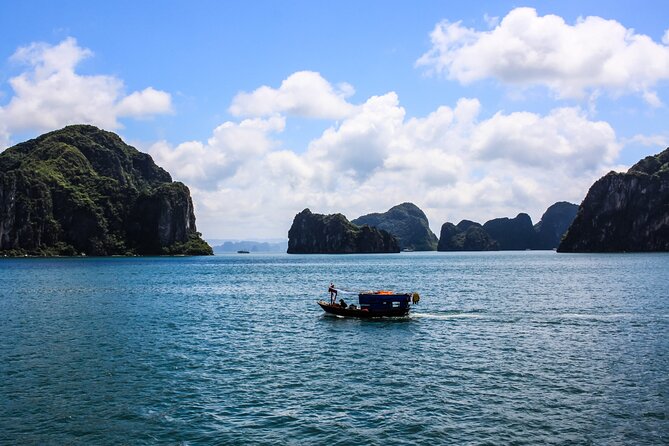 9-Day Tour of Vietnam with Airport Pick Up - Price and what $990 covers (and why it feels fair)