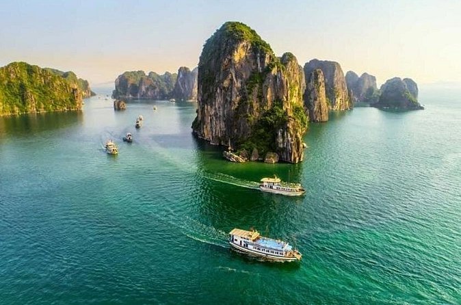 A Day in Paradise: Halong Bay Shore Excursion - Lunch, Small Groups, and the Value of a Guide Who Can Explain