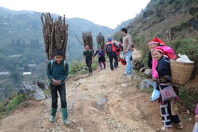 A Glimpse Of Sapa Motorbike Tour Off the Beaten Path 4,5 Hours - Pickup Times in Sapa and What Happens Before You Ride