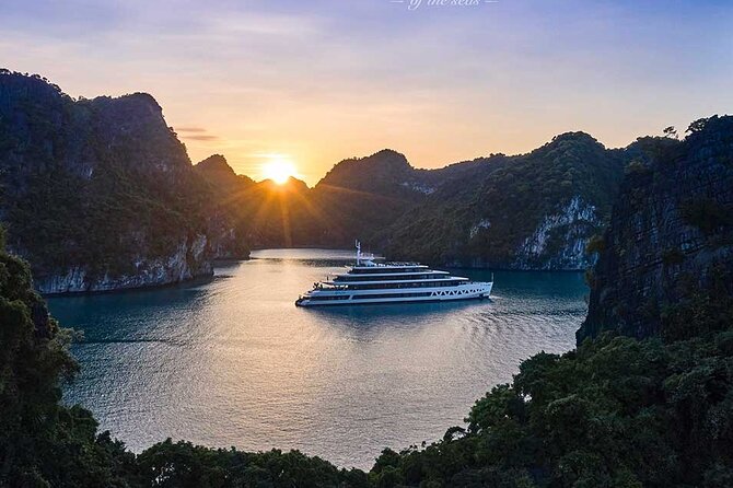 ALL Inclusive: Halong Bay Overnight Luxury Cruise Collection - Your suite setup: balcony comfort and real downtime