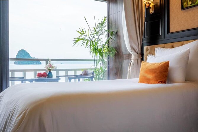 All-inclusive in Lan Ha Bay for 2Days 1 Night with many options - Getting from Hanoi to the cruise harbor: shuttle and timing that matters