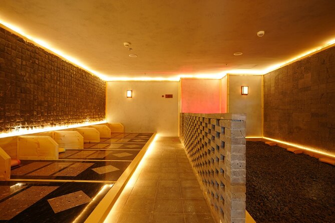 Amare Onsen and Jjimjilbang - Getting there: the meeting point that keeps it easy